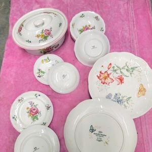 Beautiful 18 piece butterfly dinner set